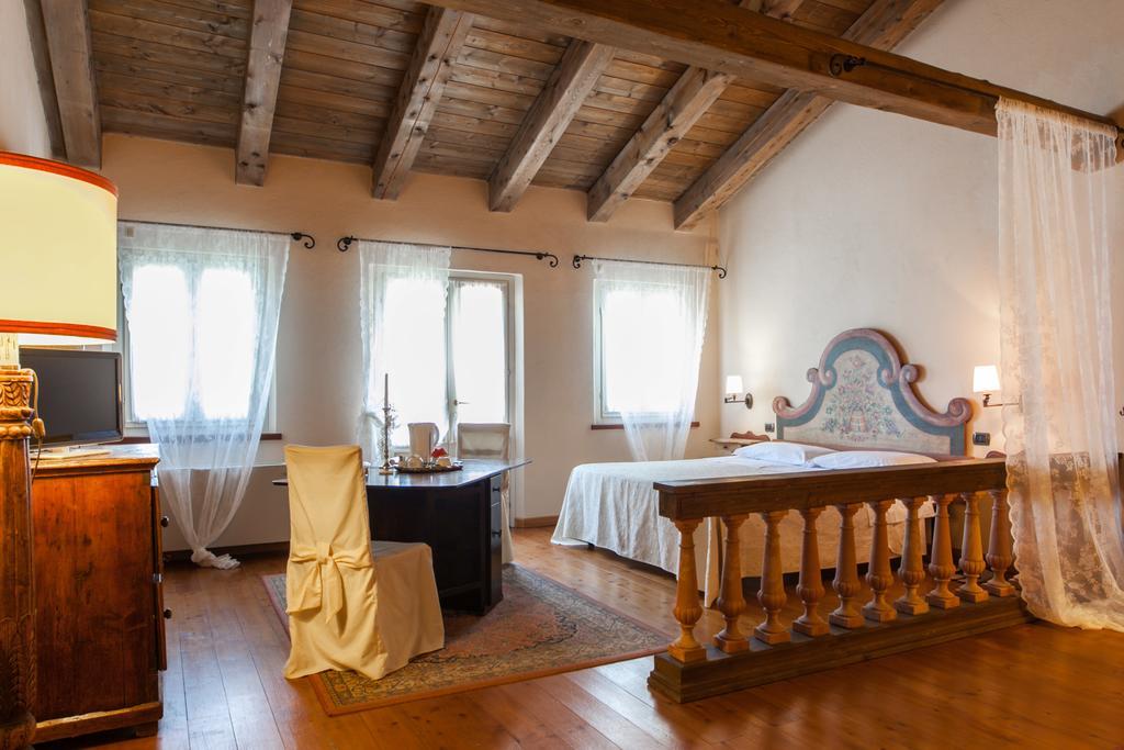 Locanda Antiche Macine Сантарканджело-ді-Романья Екстер'єр фото